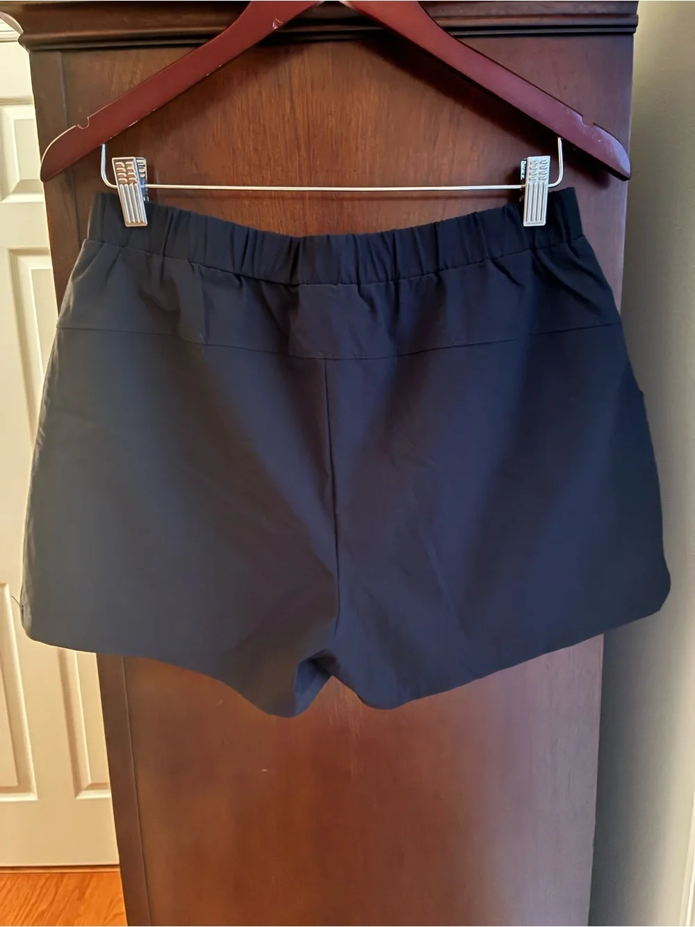 ODODOS Black Stretch Performance Shorts | Pull-On Pocket Shorts | Size M - Picture 3 of 5